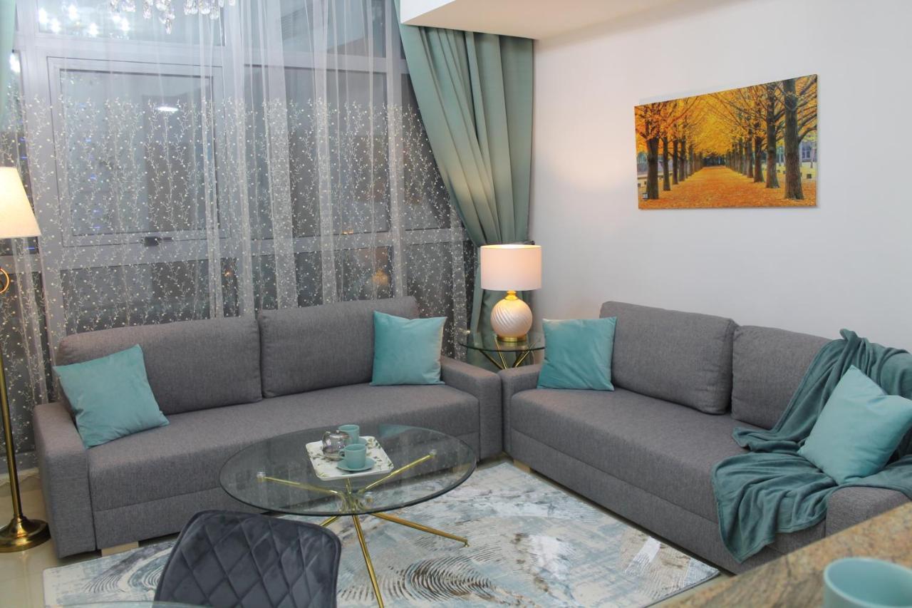 Newly Furnished One Bedroom Apartment Next To Metro & Beach In Marina Residence Дубай Екстер'єр фото