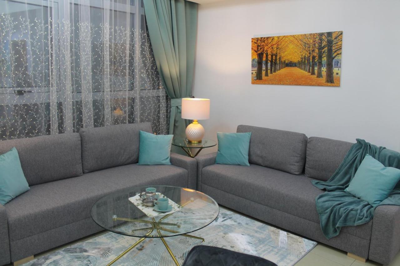 Newly Furnished One Bedroom Apartment Next To Metro & Beach In Marina Residence Дубай Екстер'єр фото