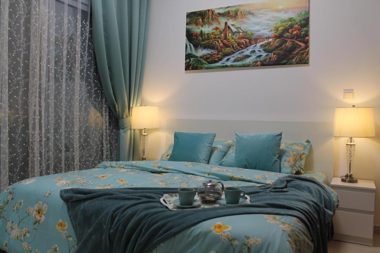 Newly Furnished One Bedroom Apartment Next To Metro & Beach In Marina Residence Дубай Екстер'єр фото