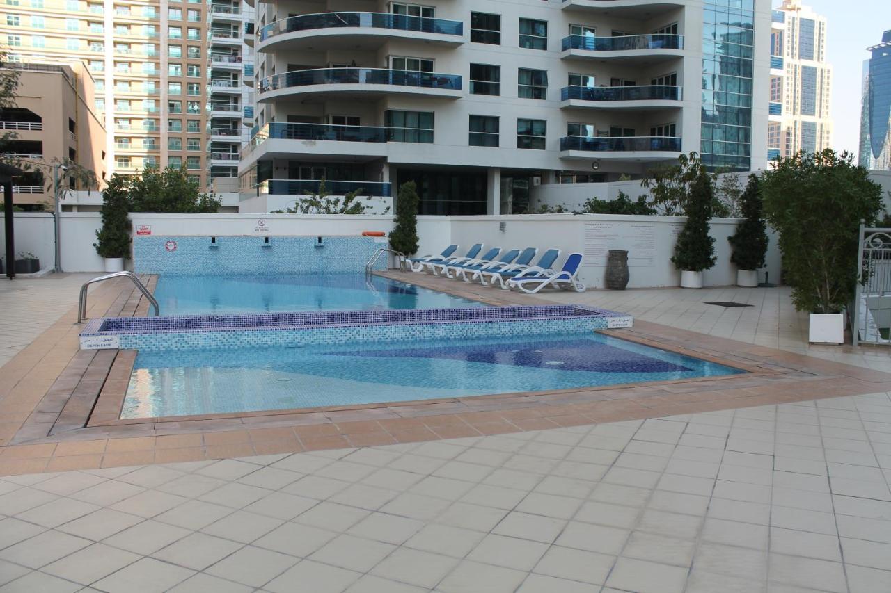 Newly Furnished One Bedroom Apartment Next To Metro & Beach In Marina Residence Дубай Екстер'єр фото